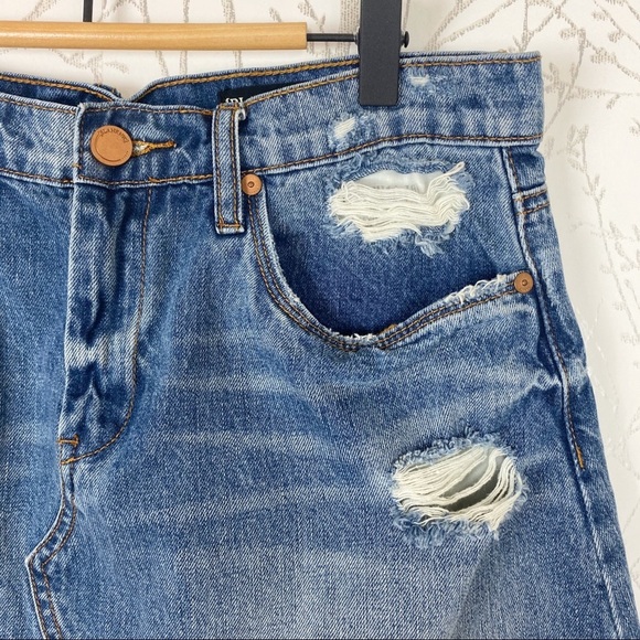 BLANK NYC Distressed Raw Hem Denim Jean Skirt 29 - Picture 4 of 11